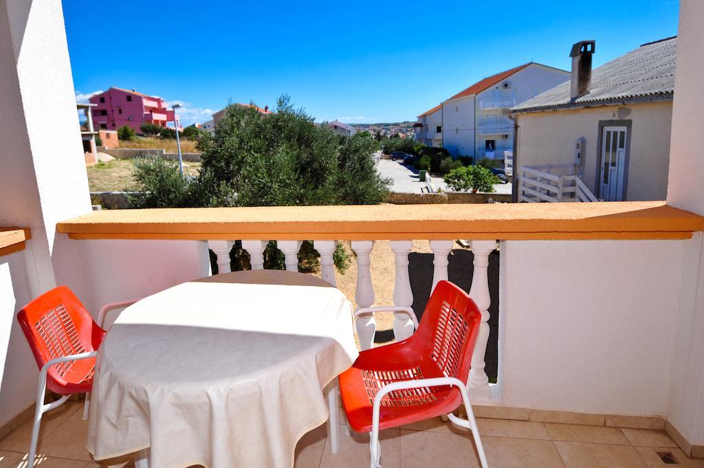 Dorica Dabo Apartamento Novalja Exterior foto